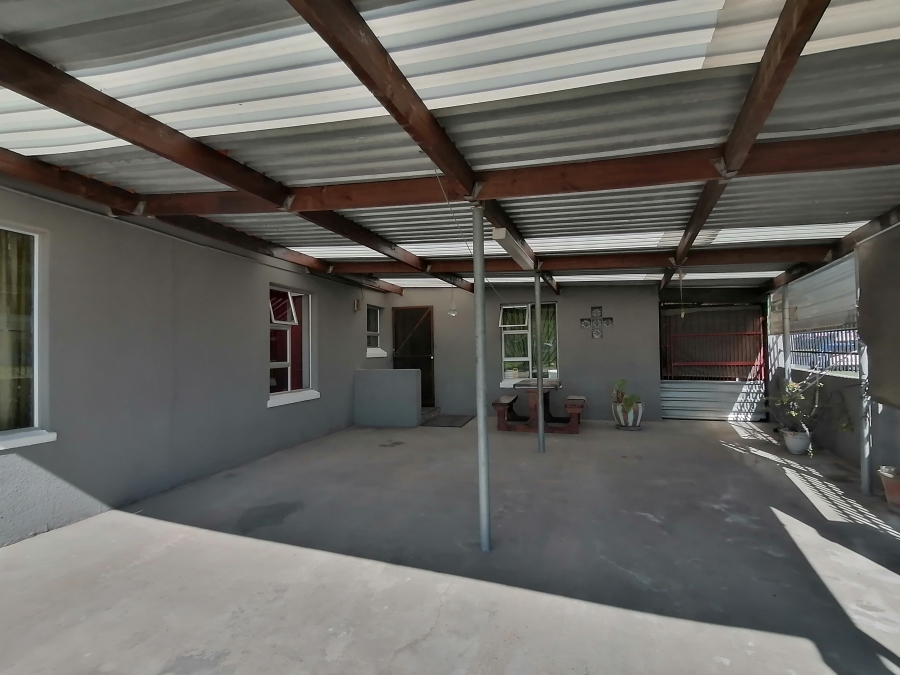 3 Bedroom Property for Sale in Perm Gardens Western Cape